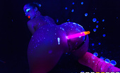 Brazzers Jada Stevens Blacklight Booty 31676 Here's one for all you anal fans out there: the finest whooty ass in the game, Jada Stevens, taking ... 
