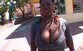  34289 Bang Bus That mama has some titites!!!