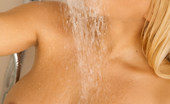 Met Art Adriana B Lenissima by Erro 38550 Strong blonde in the shower with lots of close ups.
