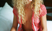 Met Art Fanya A Presenting Fanya by Raphael 39480 Curly blonde woman with a big smile and wonderful body has a great shoot.
