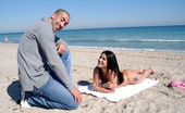 8th Street Latinas anna 57884 Meeting on the beach leads to hot touch and tease for this latina
