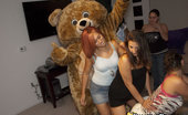  59058 Dancing Bear Horny girls fucking and sucky at a house party
