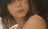  66413 Sexy teen gets naked
