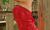  66429 Sexy teen in red dress
