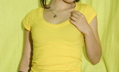  66454 Teen in yellow top
