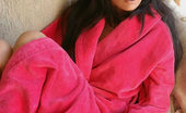  66562 Crissy Moran Cute Pink Robe
