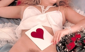 Girl Next Door Daronda 76614 Daronda wants to be your sexy blonde Valentine. Unwrap your gift!
