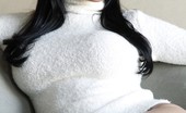 Destiny Dixon White Sweater 78312 All natural and feeling sex in my tight sweater. I was relaxing in my suite bored and horny watch me strip down and tease my tight little pussy for you. The juices start dripping out right as I cum!
