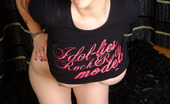 Dors Feline 87625 Rock Chick Plays With Her Huge Natural Tits
