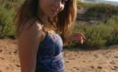 Emily 18 Teasing Girl 104702 Sweet Taking Off Her Panties Teasing

