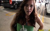 Street Blowjobs allice 107757 Sexy amateur babe give blowjob and takes load all over her face
