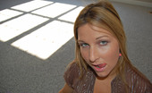 Housewife Kelly Anderson 110207 Dream Home