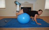 Housewife Kelly Anderson 110229 Fucking For Fitness
