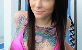 Emma Ink 111703 Shows Off For Her Neighbors
