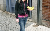 Club Seventeen Jane 113885 Banana loving teenager pleasuring her moist tight cooter
