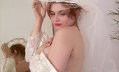 BBW Sex Videos 119175 Beautiful BBW in Wedding Gown Posing Nude
