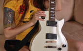 Misty Gates 121401 New Les Paul Guitar
