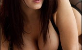 Super Fine Foxes.com Sophie Dee 122187 Jumbo Tits Bouncing
