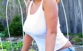 Cosmid.net Becca Stein 127849 The Wet Tank Top
