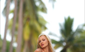 MPL Studios 128911 Monika Coconut Palms 2
