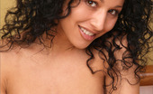 MPL Studios 129298 Isabella A Kiss Away
