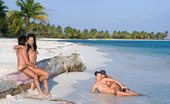 Private.com Tera Bond & Yvonne Peach 138779 Promises The Best Service In The Caribbean Sexy Girls Working To Give The Best Service
