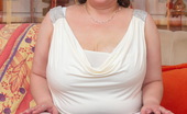 Mature.nl 140840 Big Mature Mama Playing With Her Toy Boy
