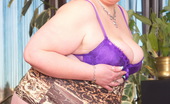 Mature.nl 140879 Naughty Big Mama Teasing Us With Her Dirty Mind
