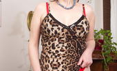 Mature.nl 140882 Horny Housewife Playing With Herself
