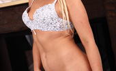 Mature.nl 141002 Naughty Blonde MILF Getting Wet
