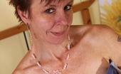 Mature.nl 141054 Horny Housewife Playing With Herself
