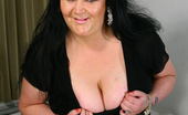 Mature.nl 141171 Big Mama Playing With Her Big Tits And Wet Pussy
