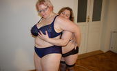 Mature.nl 141239 Two Chubby Lesbian Housewife Licking And Playing
