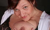 Mature.nl 141290 This Big Mama Loves To Play With Her Pussy
