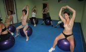 Mature.nl 141309 Mature Women Working Out With And Without Clothes On
