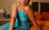 Mature.nl 141392 Blonde Housewife Playing On Her Bed
