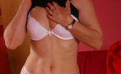 Mature.nl 141396 Horny Mama Playing With Her Wet Pussy
