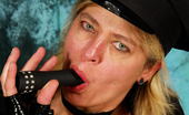 Mature.nl Mature Female Cop Gets Busy On The Job
