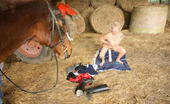 Mature.nl 141474 Mature Slut Playing With Herself In A Barn
