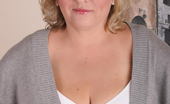 Mature.nl 141514 Big Titted Mature Slut Playing With Herself
