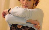 Mature.nl 141641 This Mama Will Strip Espaecially For You

