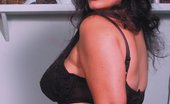 Mature.nl 141794 Chunky Mature Nympho Posing Just For You
