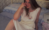 Mature.nl 141795 Mature Slut Showing Her Hairy Pussy
