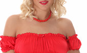 VirtuaGirl Cherry Kiss 147247 Very Cherry
