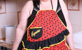 Young Fatties 148424 Teenage Plumper Demonstrates Her Curves In Kitchen
