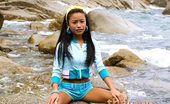 Thainee 150313 Amazing Thai Teen Babe Is On The Beach And Decides To Strip
