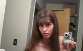 Fubilov 161619 Chick Selfshoots For Her Facebook Account

