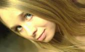 Webcams.com 165452 Cute Innocent Blonde

