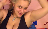 Webcams.com 165478 Buxom Blonde With Massive Tits
