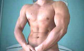 Webcams.com 165542 Big Muscles And Hot Body
